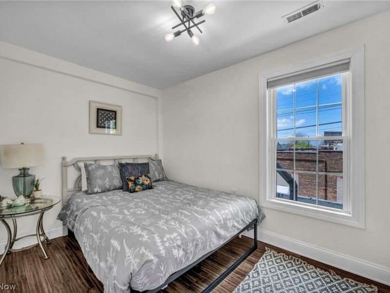 6008 W Clinton Avenue , Cleveland, OH 44102 Photo 35