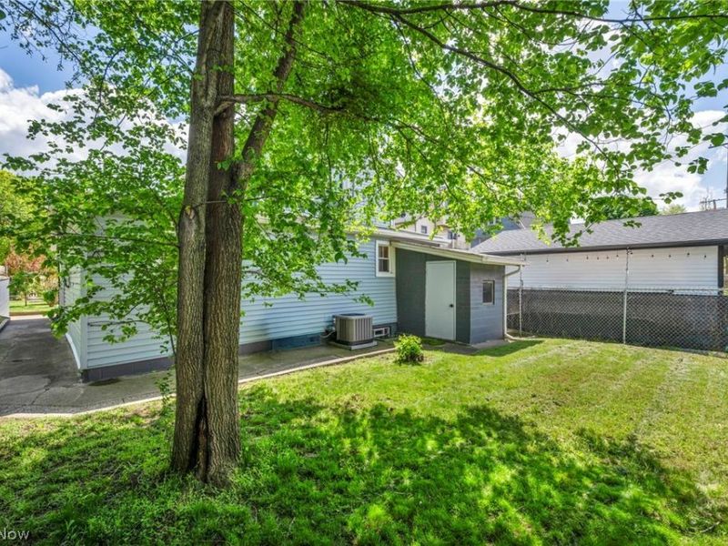 6008 W Clinton Avenue , Cleveland, OH 44102 Photo 37