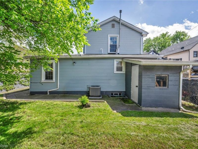 6008 W Clinton Avenue , Cleveland, OH 44102 Photo 38