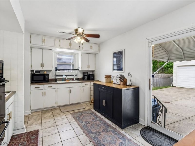 6293 Brookmere Drive, Parma Heights, OH 44130 Photo 13