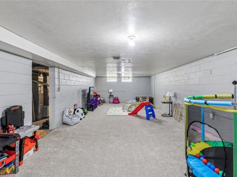 6293 Brookmere Drive, Parma Heights, OH 44130 Photo 14