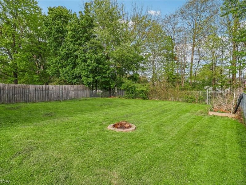 6293 Brookmere Drive, Parma Heights, OH 44130 Photo 34