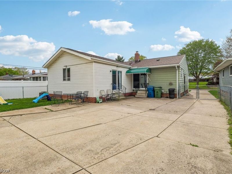 6293 Brookmere Drive, Parma Heights, OH 44130 Photo 36