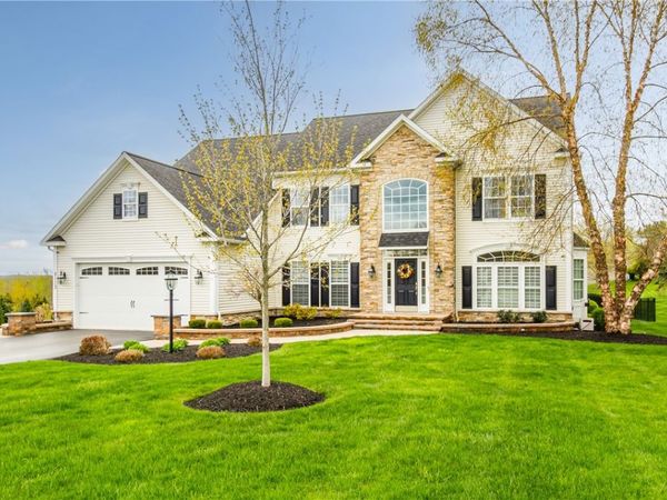 5113 West Ridge Run , Canandaigua, NY 14424