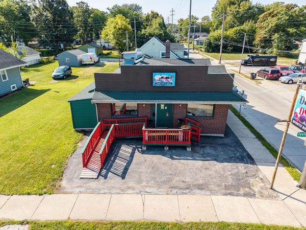 2145 N Taylor Street, Fort Wayne, IN 46802