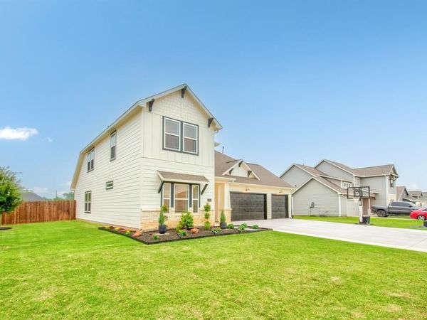 600 Kyle Drive, Tioga, TX 76271
