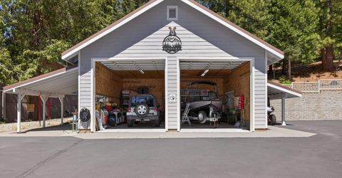 4074 Highway 147, Lake Almanor, CA 96137 Photo