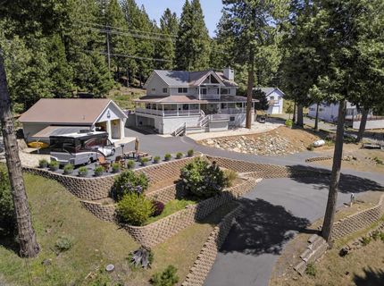 4074 Highway 147, Lake Almanor, CA 96137 Photo