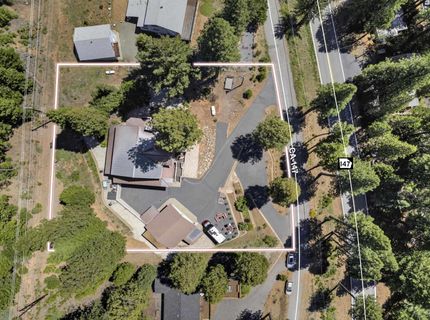 4074 Highway 147, Lake Almanor, CA 96137 Photo