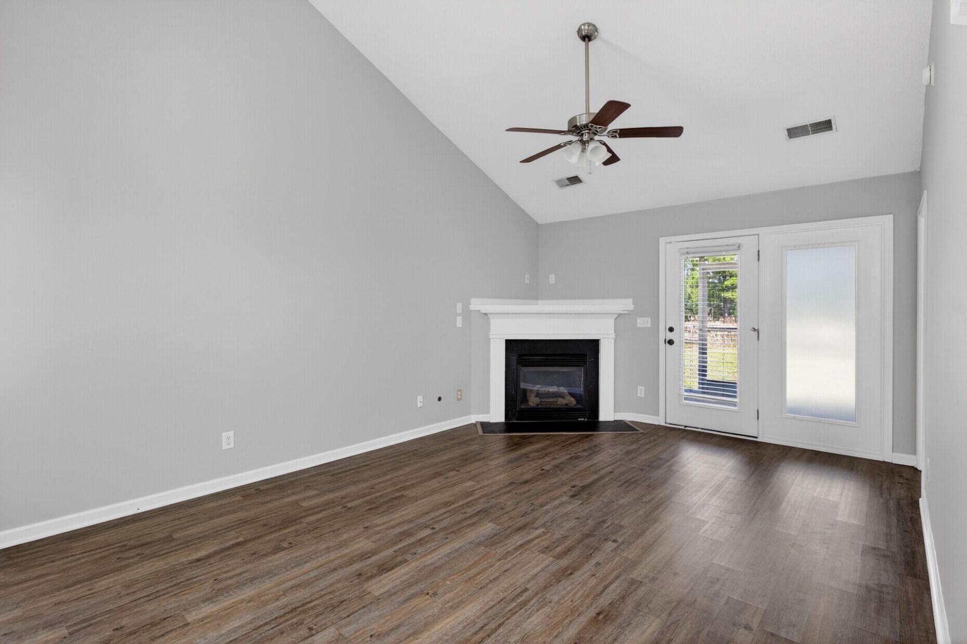 1238 River Rock Road Photo 13