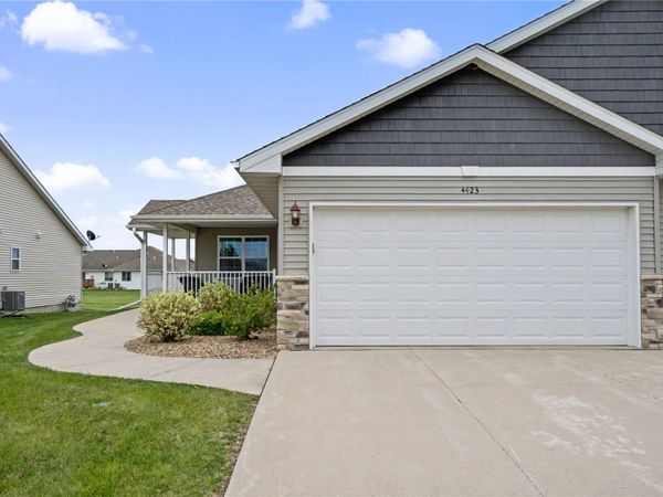 4423 Calder Drive , Marion, IA 52302