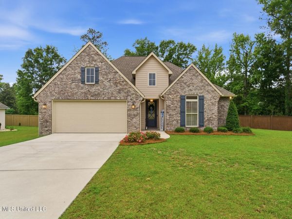 20 Barkis Drive, Hattiesburg, MS 39402
