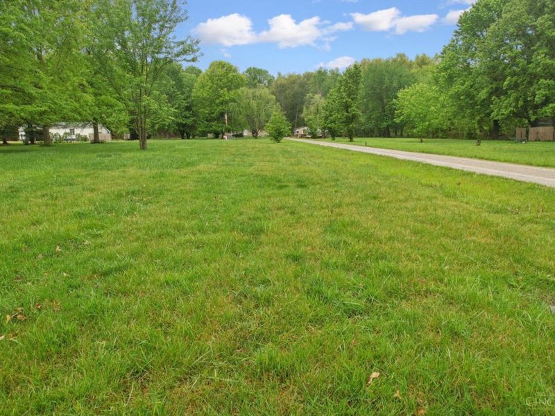 582 Nauvoo Road, Clarksville, OH 45113 Photo 14