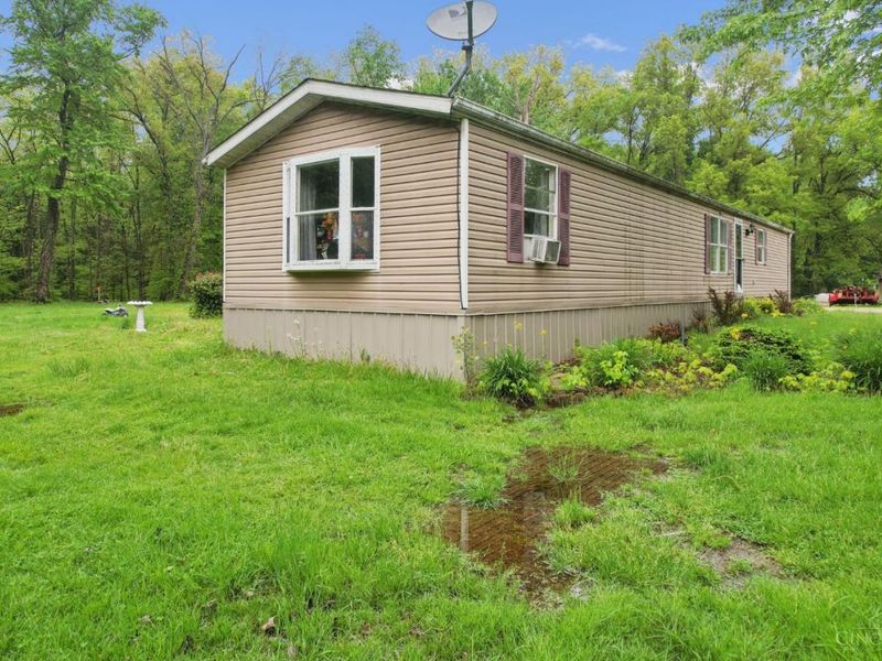 582 Nauvoo Road, Clarksville, OH 45113 Photo 3