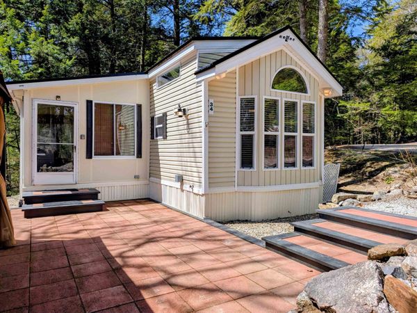 34 Overlook Road, (aka Unit 11), Holderness, NH 03245