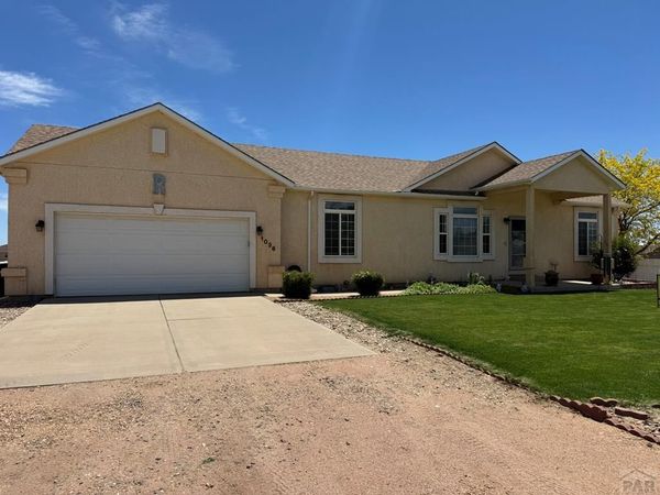 1036 S Los Charros Dr, Pueblo West, CO 81007