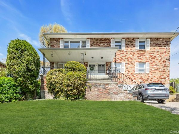 29 Butler Street , Unit 2, Glen Cove, NY 11542