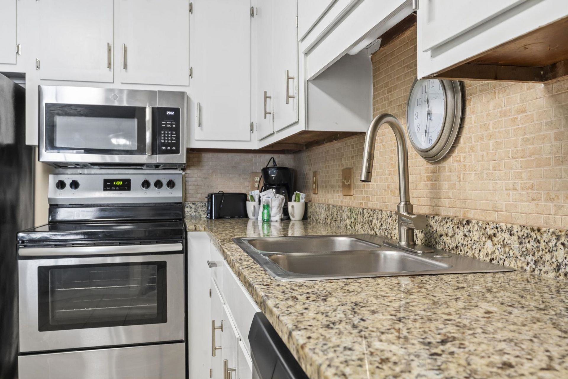 2805 N Ocean Blvd.  Photo 5