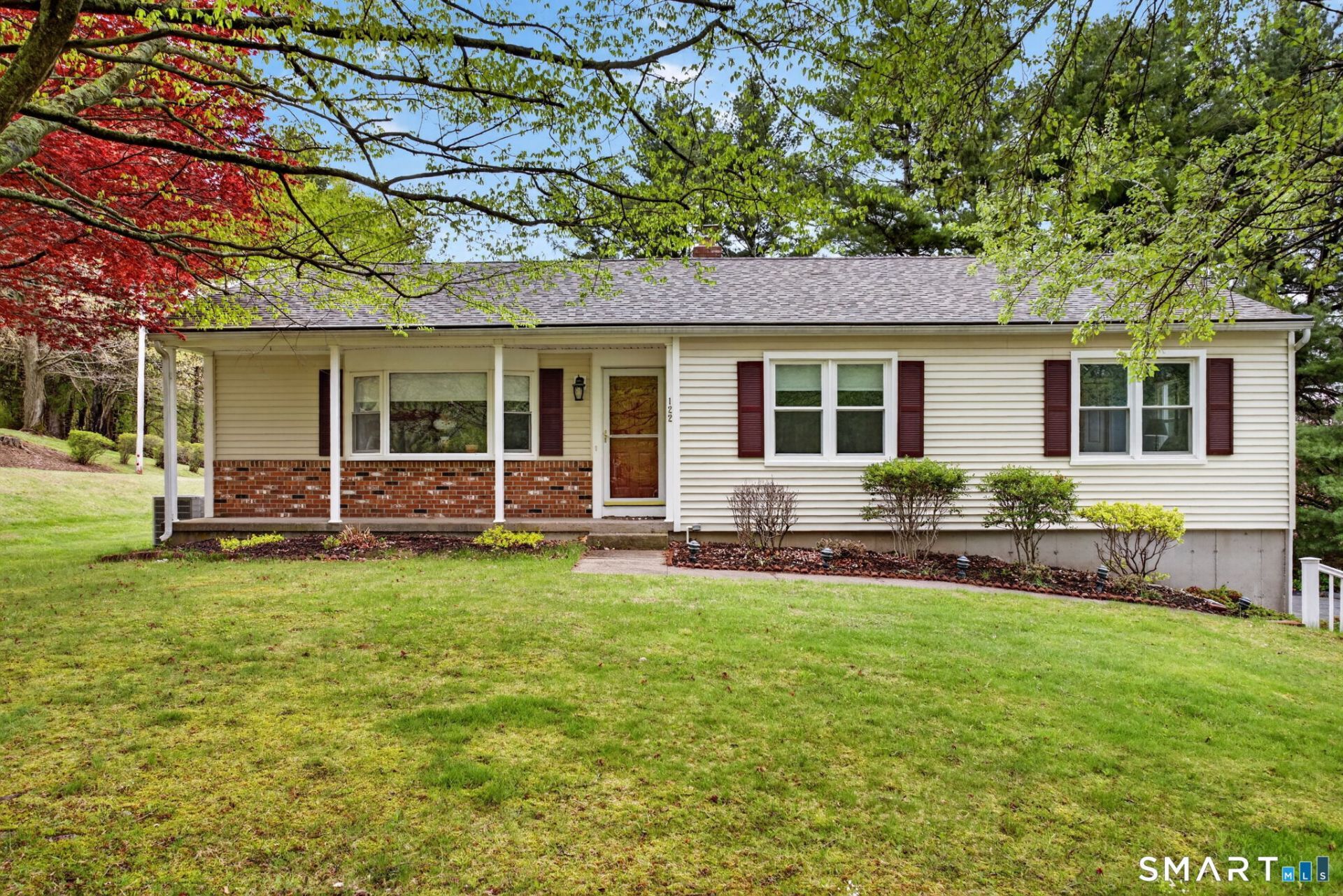 112 Lanes Pond, North Branford, CT 06472 Main Photo