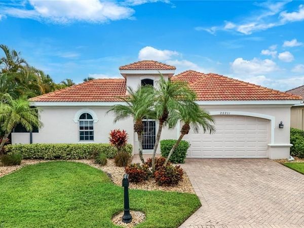 28201 L Burton Fletcher CT , BONITA SPRINGS, FL 34135