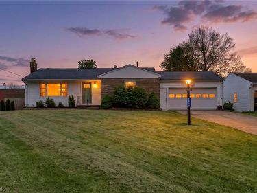 5814 Lake Cable Avenue NW, Canton, OH 44718