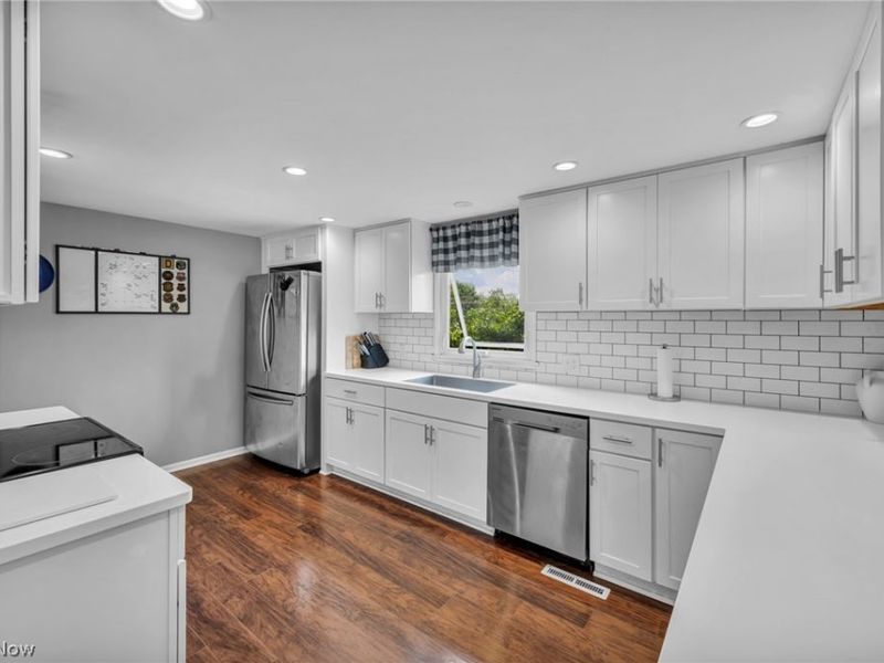 5814 Lake Cable Avenue NW, Canton, OH 44718 Photo 13