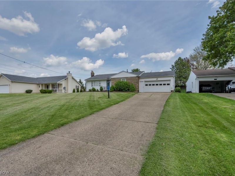 5814 Lake Cable Avenue NW, Canton, OH 44718 Photo 4