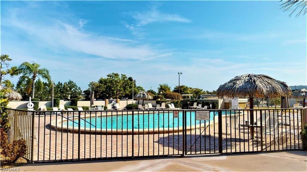 7430 Lake Breeze Dr, Unit 203, Fort Myers, FL 33907 Photo