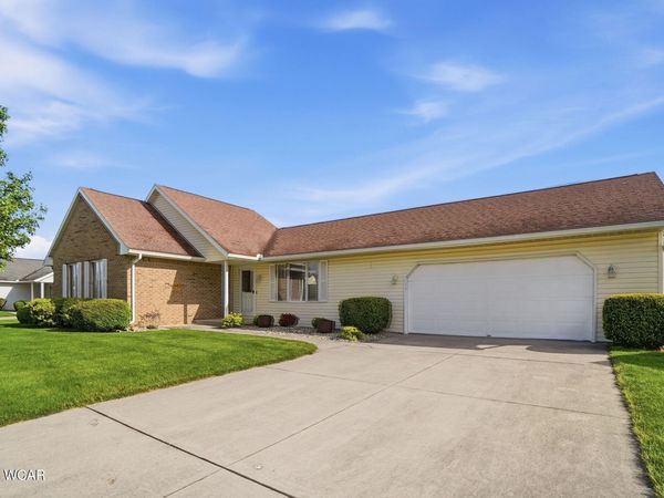 5724 Clover Ridge Drive, Lima, OH 45807