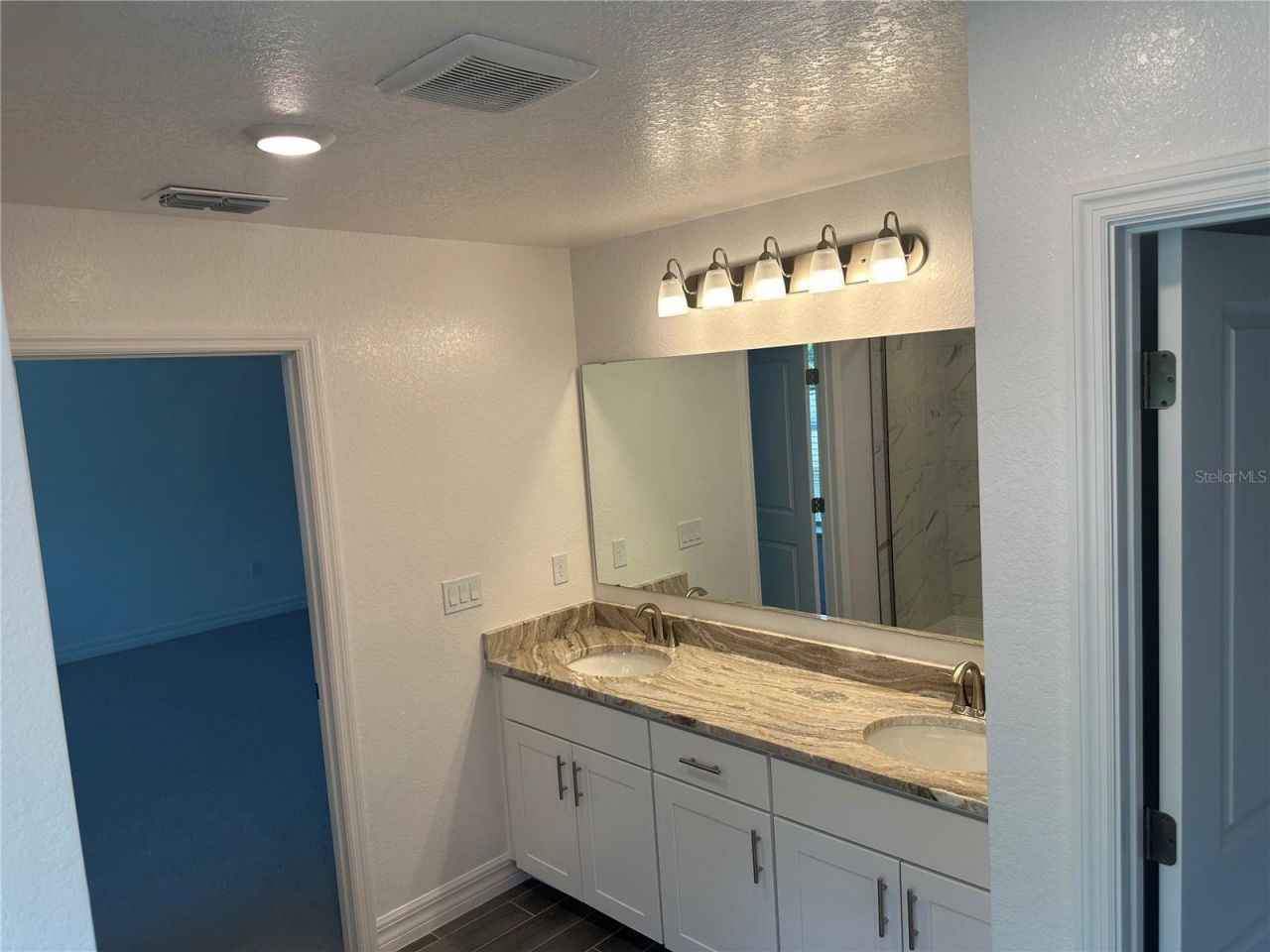 246 Burney Rd , Osprey, FL 34229 Photo