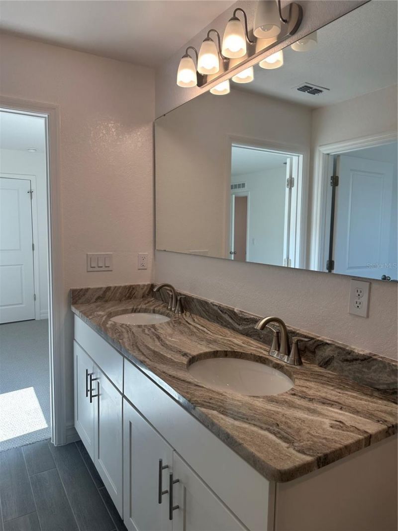 254 Burney Rd , Osprey, FL 34229 Photo