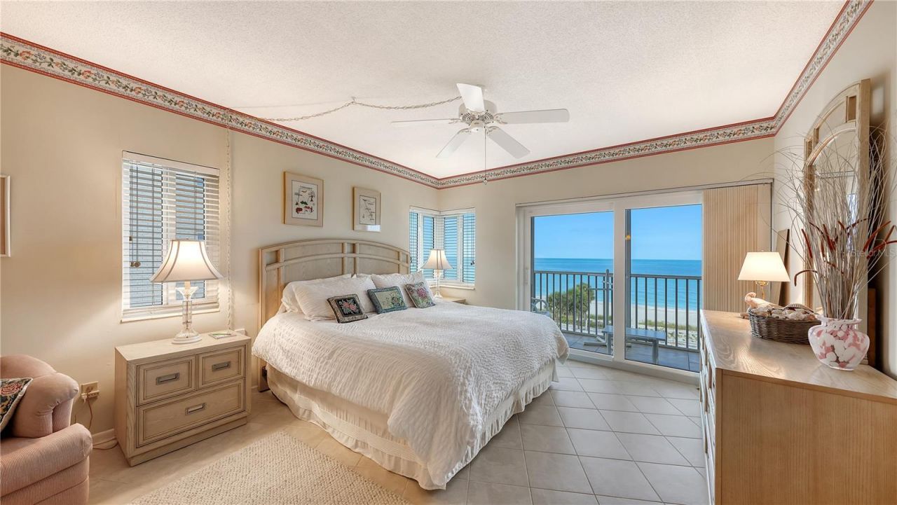 4825 Gulf Of Mexico Drive, Unit 504, Longboat Key, FL 34228 Photo