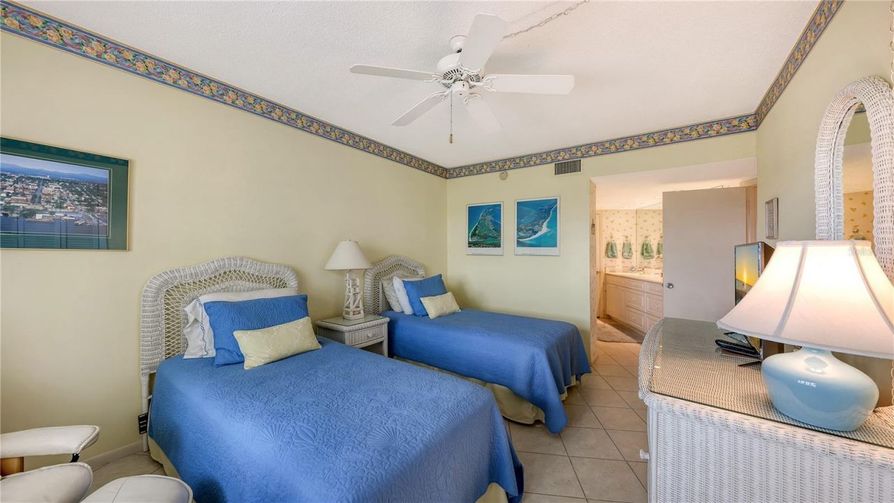 4825 Gulf Of Mexico Drive, Unit 504, Longboat Key, FL 34228 Photo