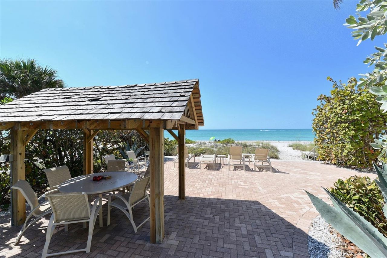 4825 Gulf Of Mexico Drive, Unit 504, Longboat Key, FL 34228 Photo