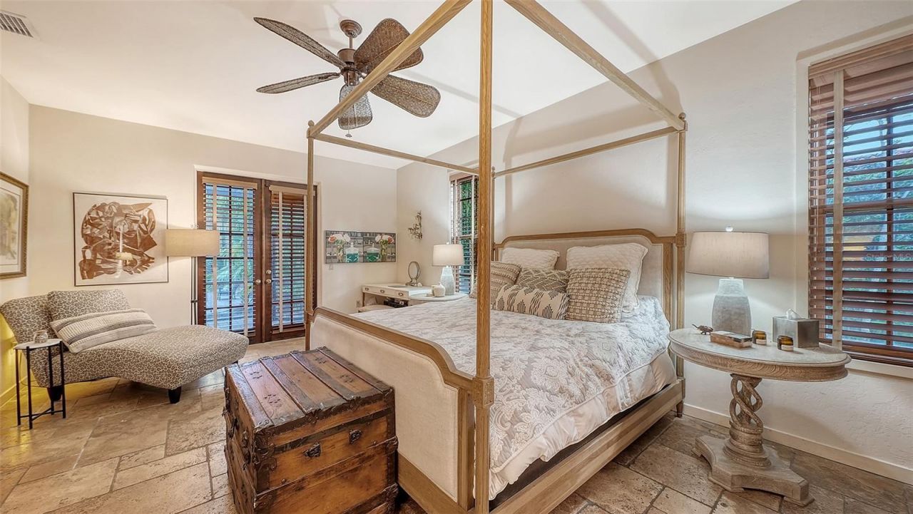 922 Indian Beach Drive, Sarasota, FL 34234 Photo