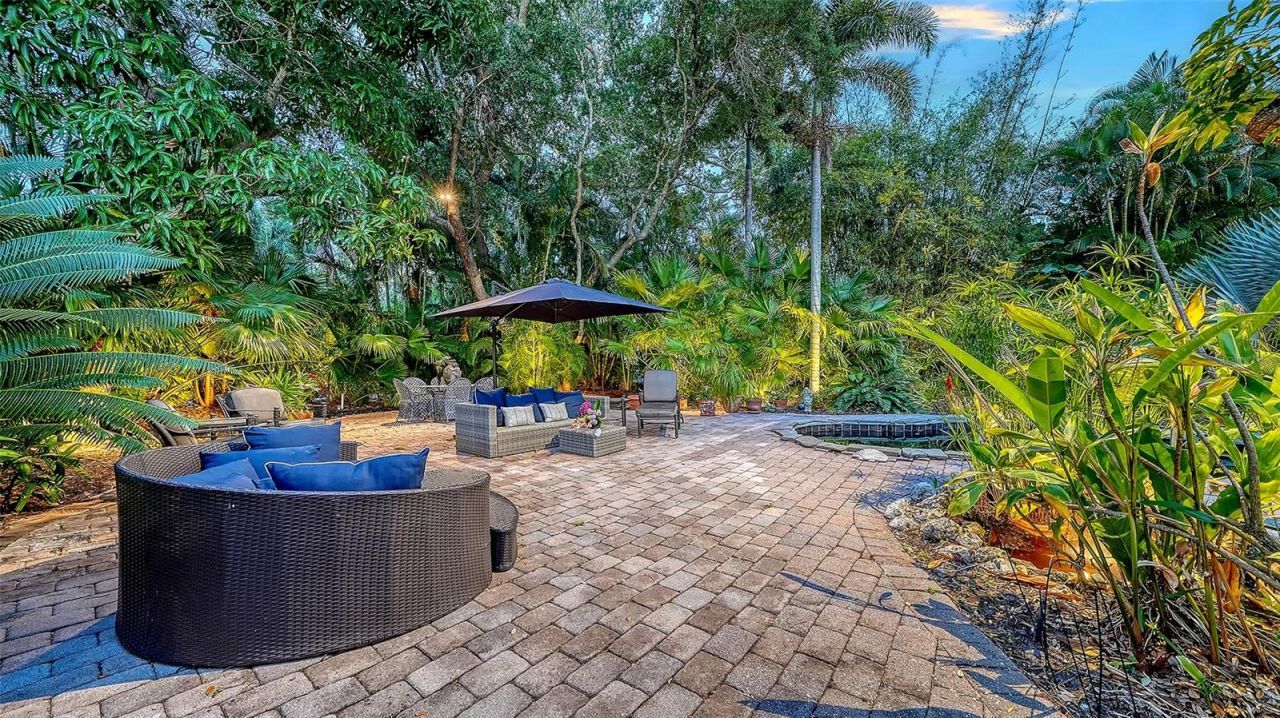 922 Indian Beach Drive, Sarasota, FL 34234 Photo