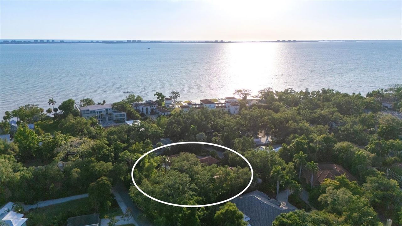 922 Indian Beach Drive, Sarasota, FL 34234 Photo