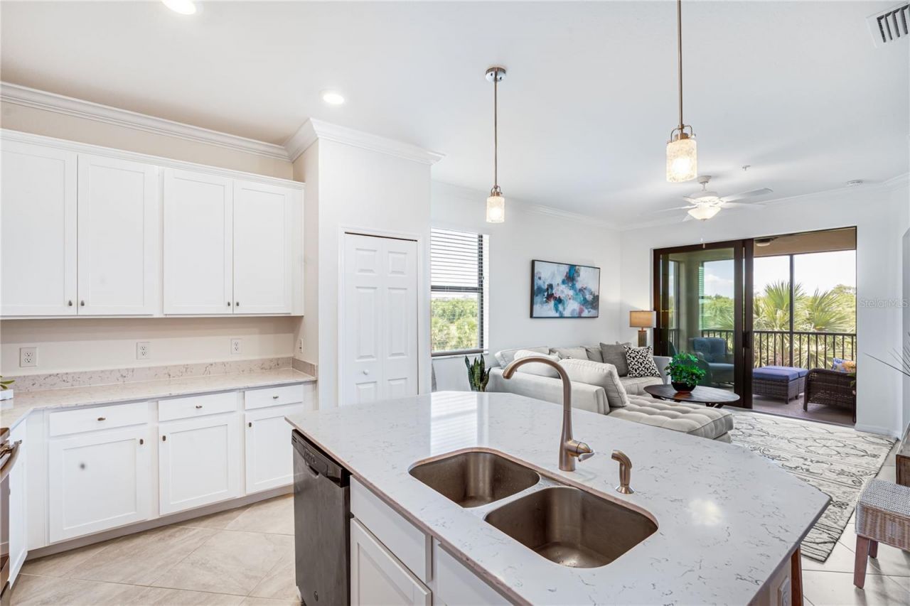 17724 Gawthrop Drive , Unit 301, Bradenton, FL 34211 Photo