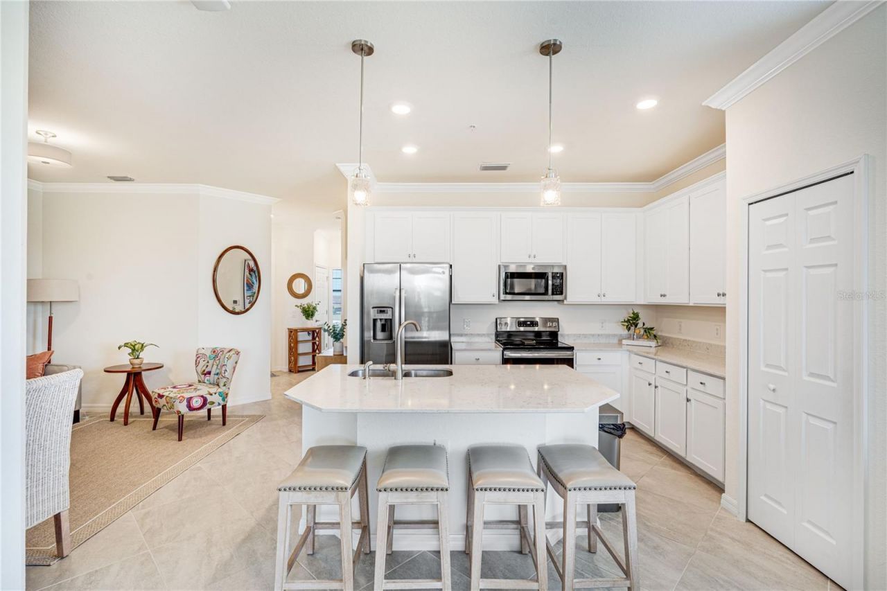 17724 Gawthrop Drive , Unit 301, Bradenton, FL 34211 Photo