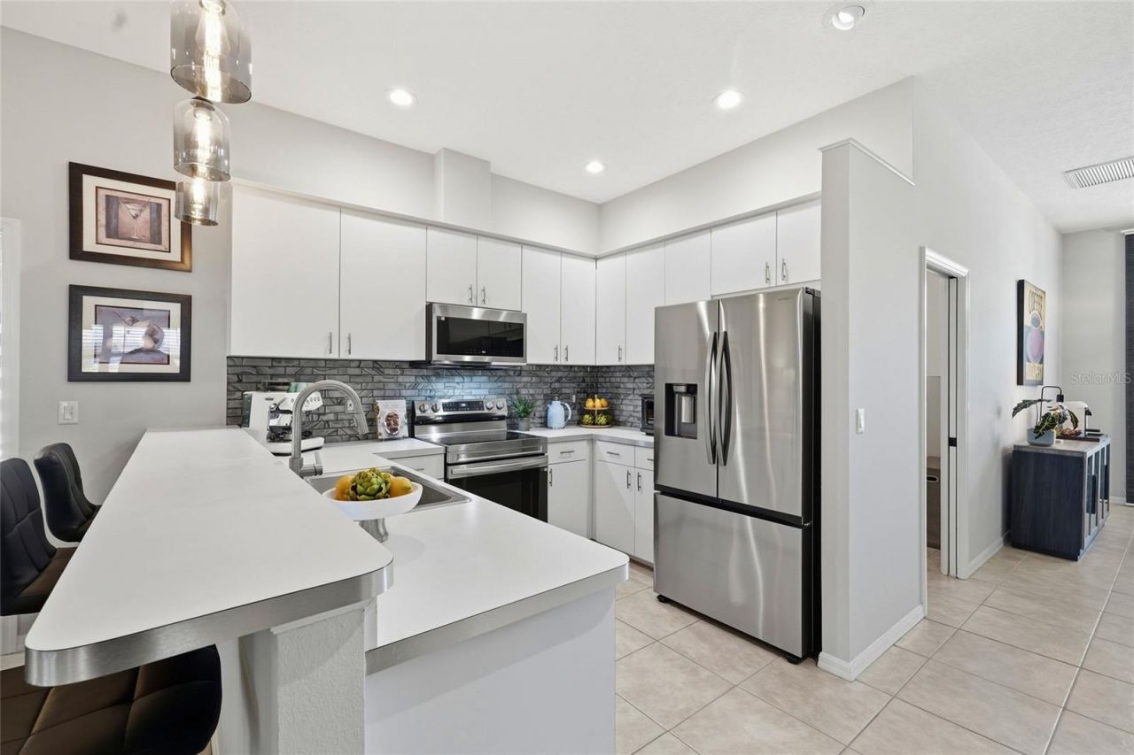 6130 55th Avenue Circle E, Bradenton, FL 34203 Photo