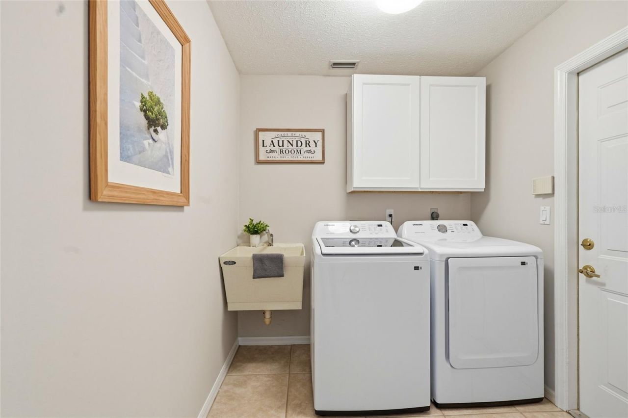 6130 55th Avenue Circle E, Bradenton, FL 34203 Photo