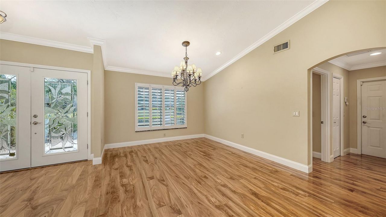 6921 Country Lakes Circle, Sarasota, FL 34243 Photo