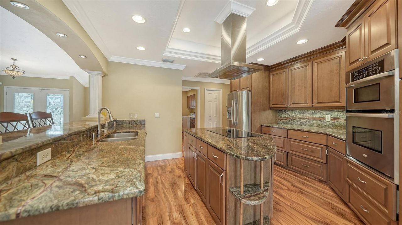 6921 Country Lakes Circle, Sarasota, FL 34243 Photo