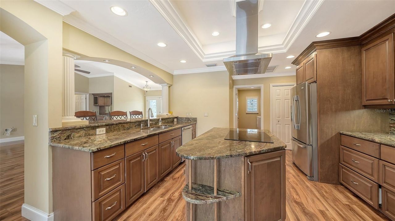 6921 Country Lakes Circle, Sarasota, FL 34243 Photo