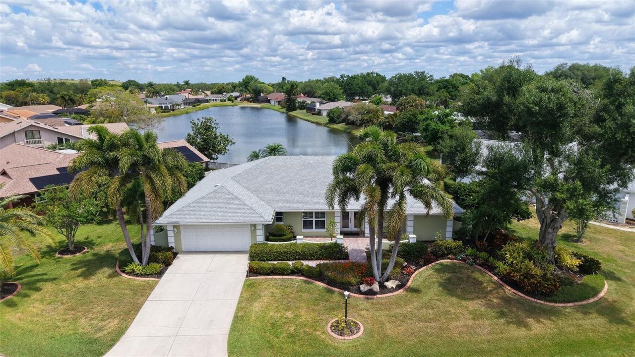 6921 Country Lakes Circle, Sarasota, FL 34243 Photo