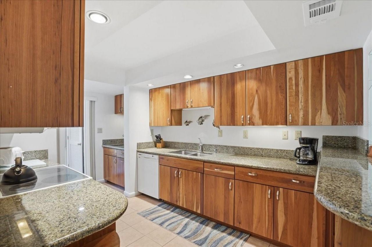 6500 Flotilla Drive, Unit 212, Holmes Beach, FL 34217 Photo