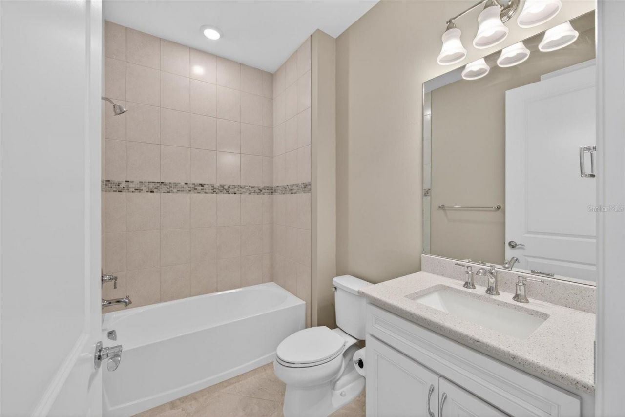18025 Harwich Place, Bradenton, FL 34202 Photo