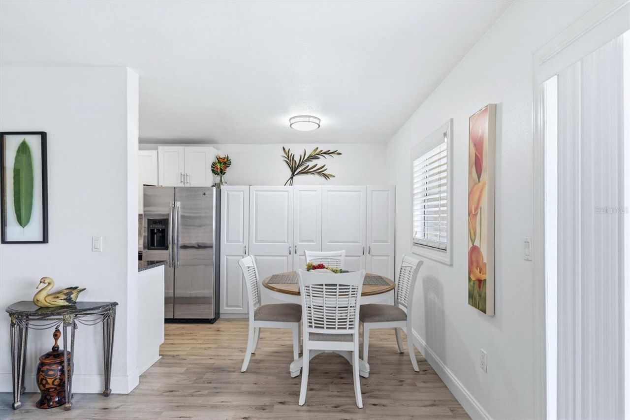 7271 W Country Club Drive N, Unit 122, Sarasota, FL 34243 Photo