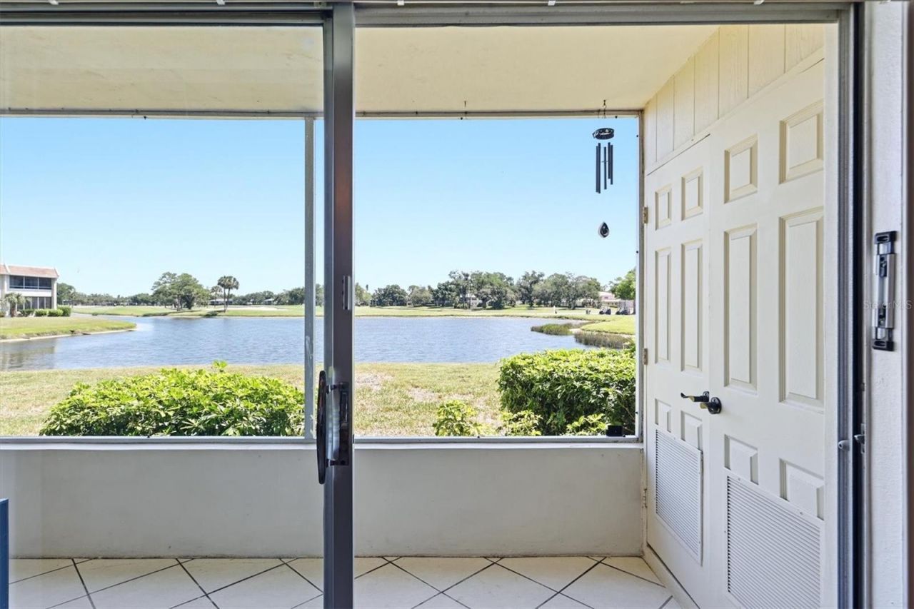 7271 W Country Club Drive N, Unit 122, Sarasota, FL 34243 Photo
