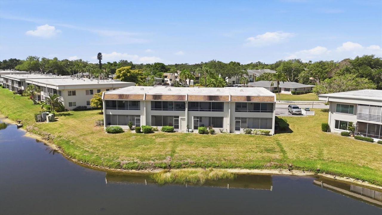 7271 W Country Club Drive N, Unit 122, Sarasota, FL 34243 Photo